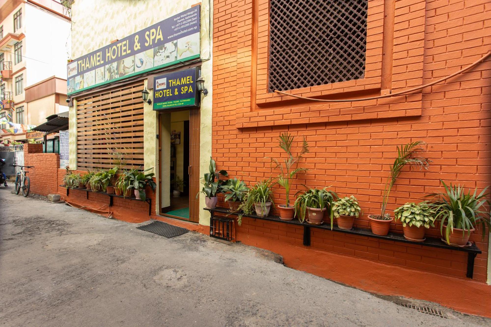 Thamel Hotel & Spa Катманду Екстер'єр фото